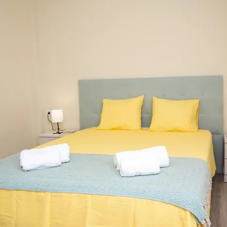 Calitatea Cruz * 圣克鲁斯-德特内里费